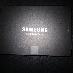 Samsung solid drive 870 Evo 4TB